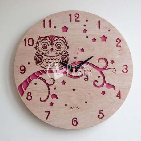 Owl clock design