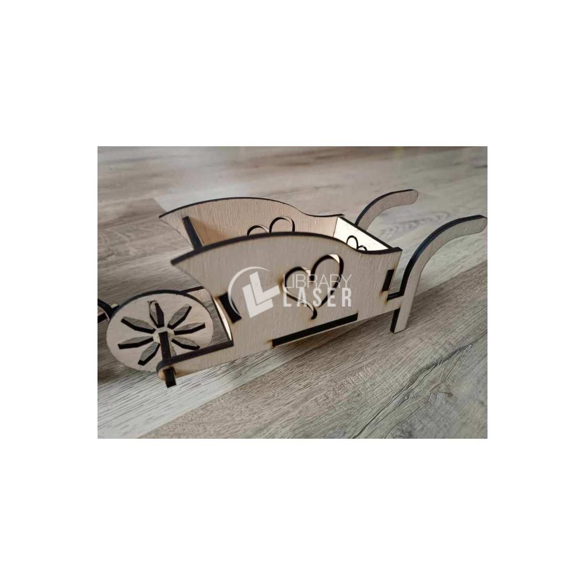 Carretilla decorativa de madera corte láser