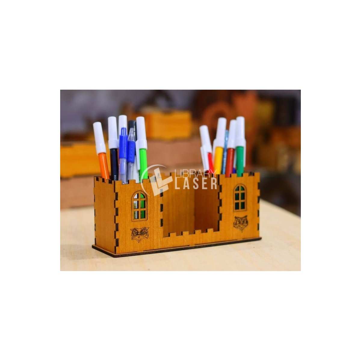 Organizador de escritorio portabolígrafos madera vector láser